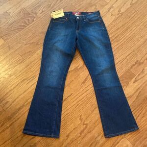 NWT Lucky Brand 10/30 regular Sofia boot jeans, boot cut